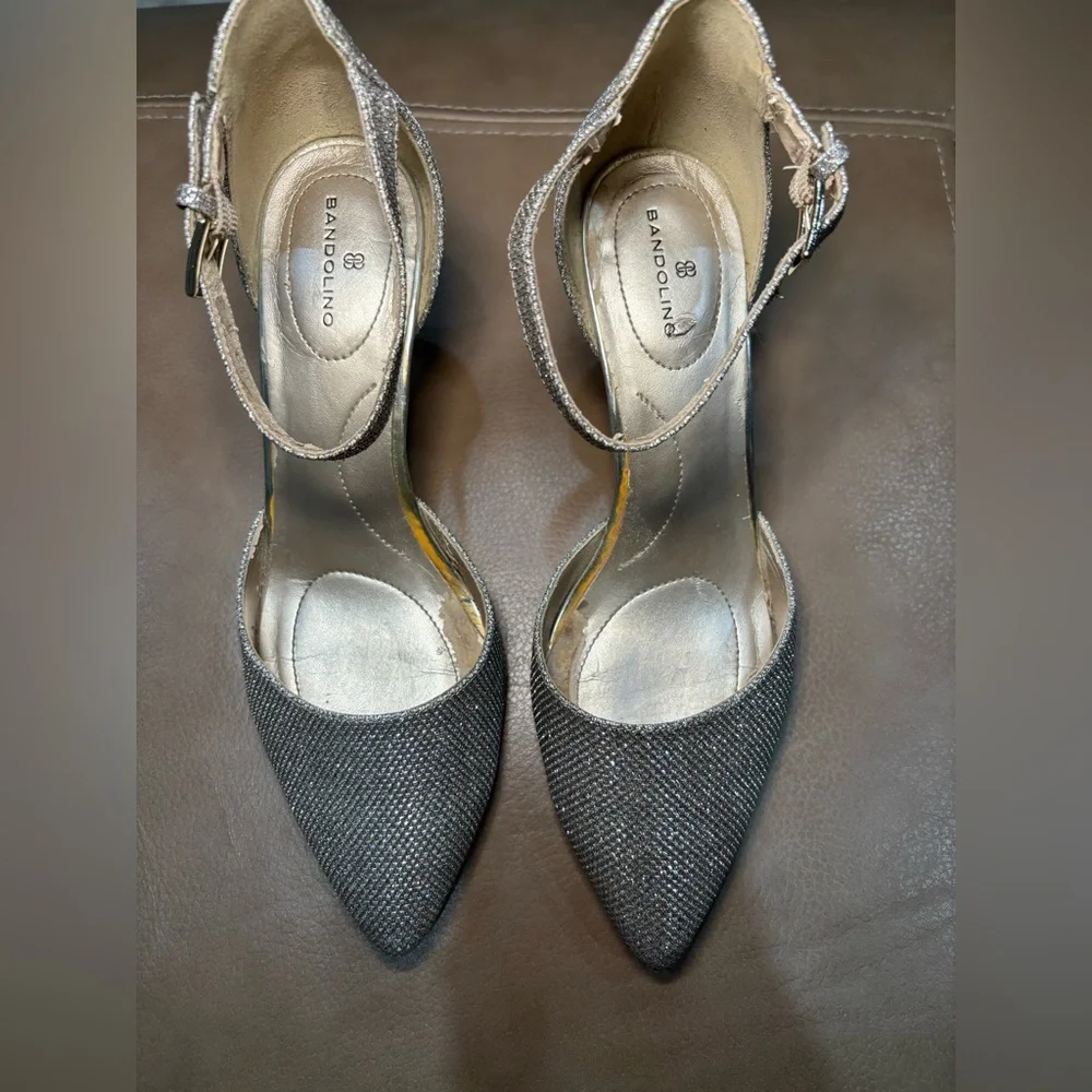 Bandolino Glittering Silver Heels - Picture 2 of 8
